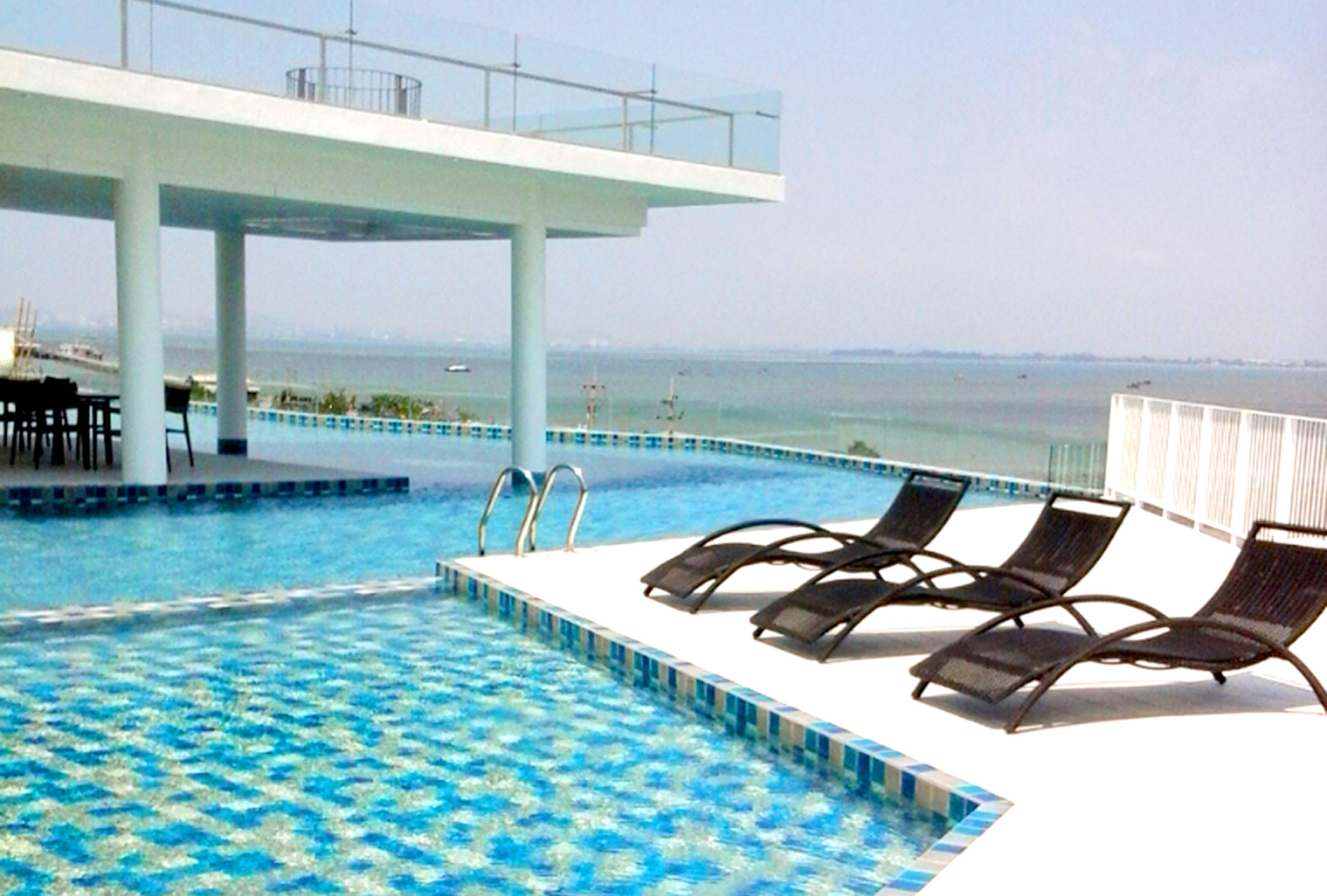 Tsix5 Hotel Pattaya Exterior foto