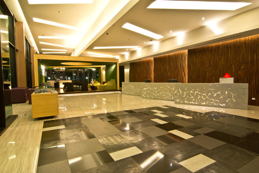 Tsix5 Hotel Pattaya Exterior foto
